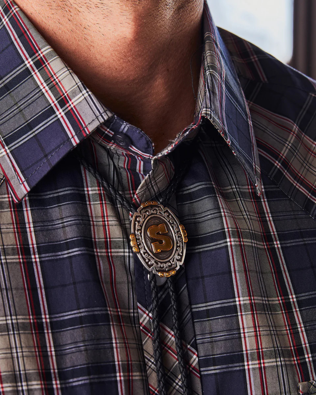 Bolo tie western initiale S