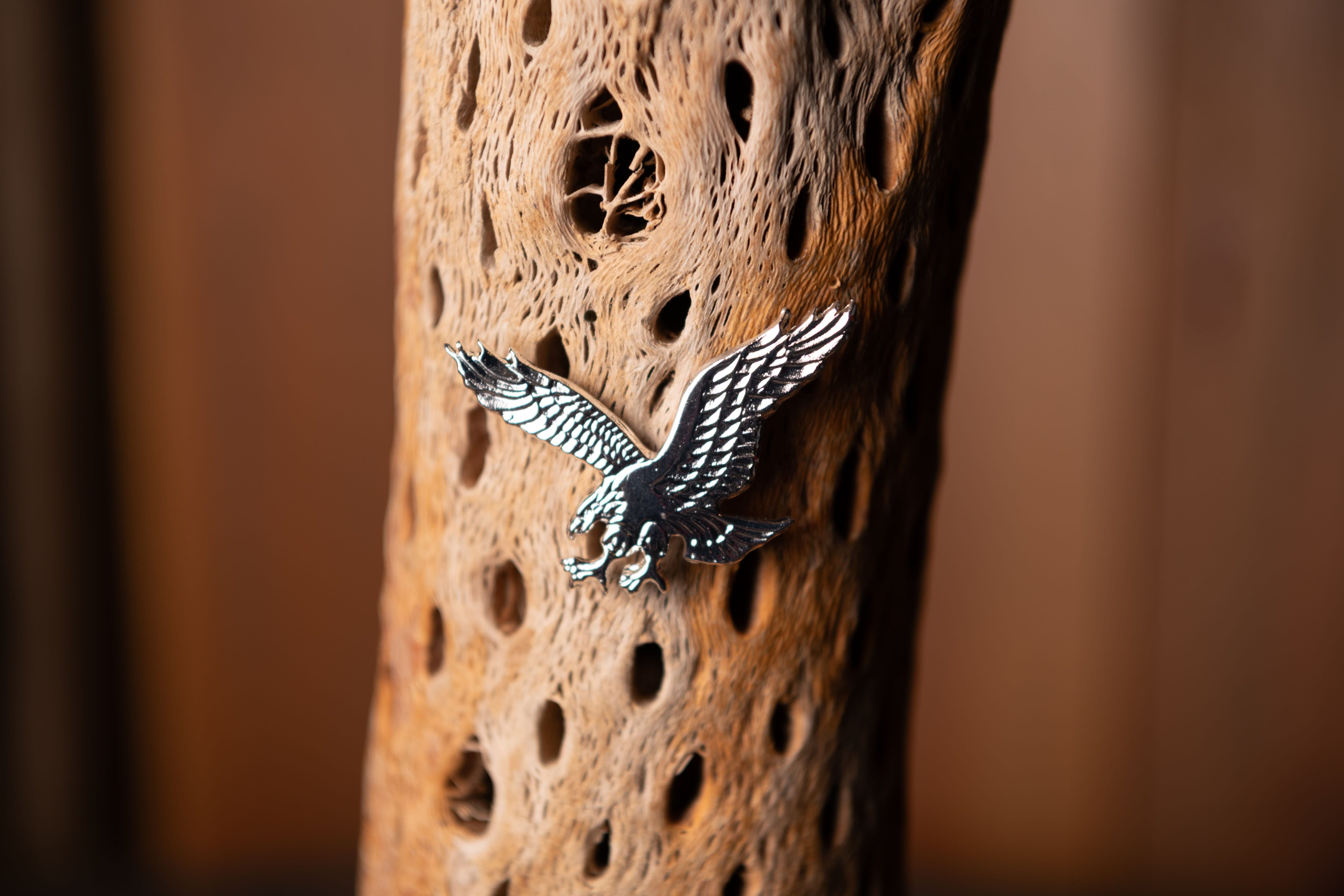 Bone hat band with black beads