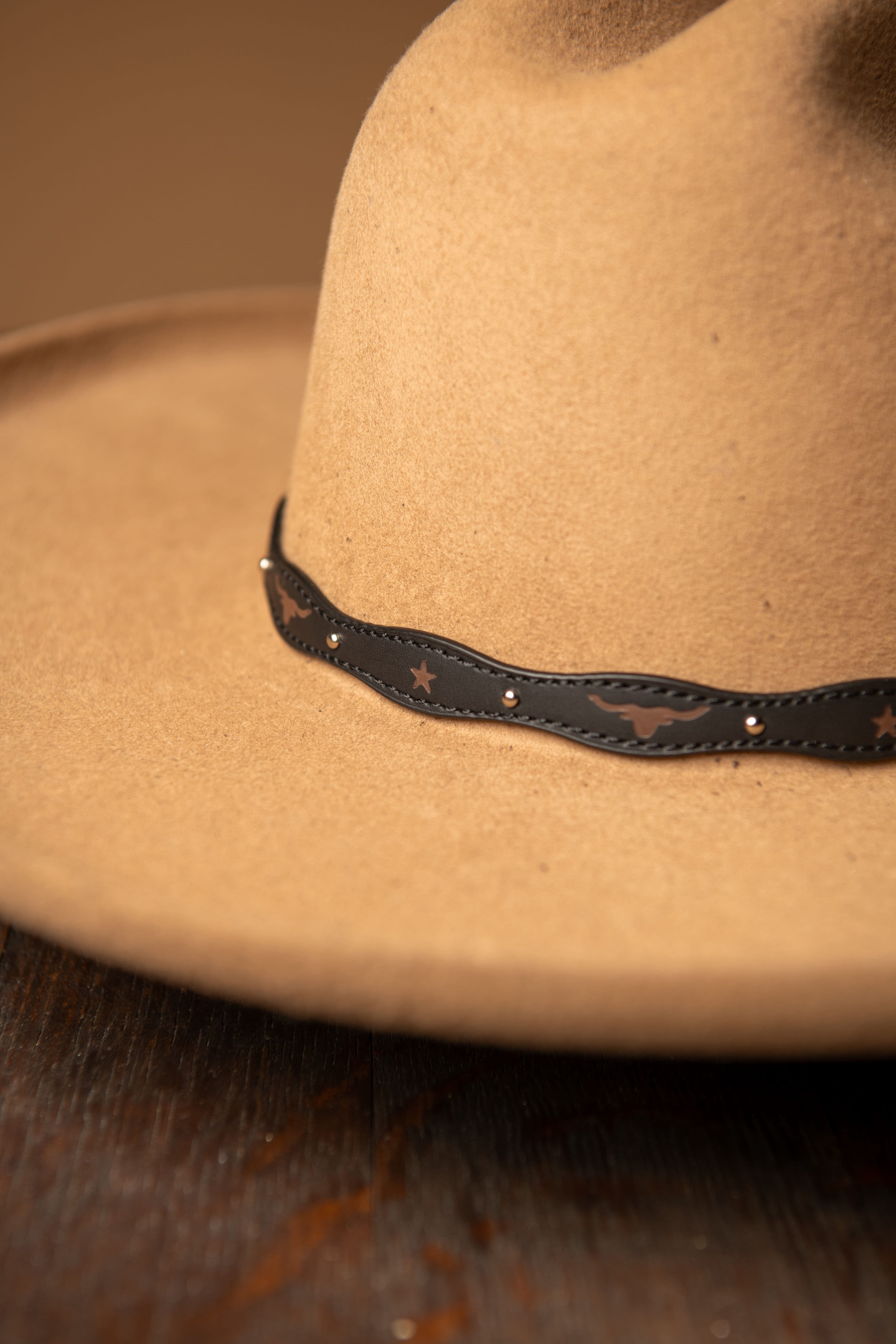 Bone hat band with black beads